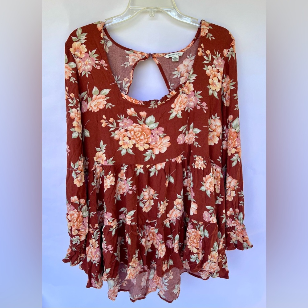 American Eagle Top Women L
Floral Babydoll Blouse Romantic
Flowy Cottage Core